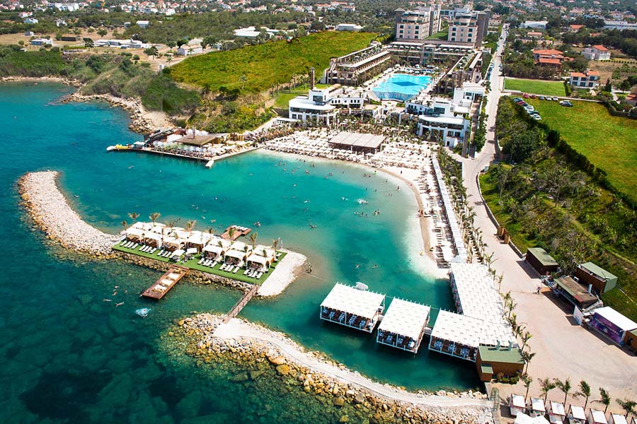 Private Taxi from Larnaca Airport to Cratos Hotel & Resort in Kyrenia North Cyprus
