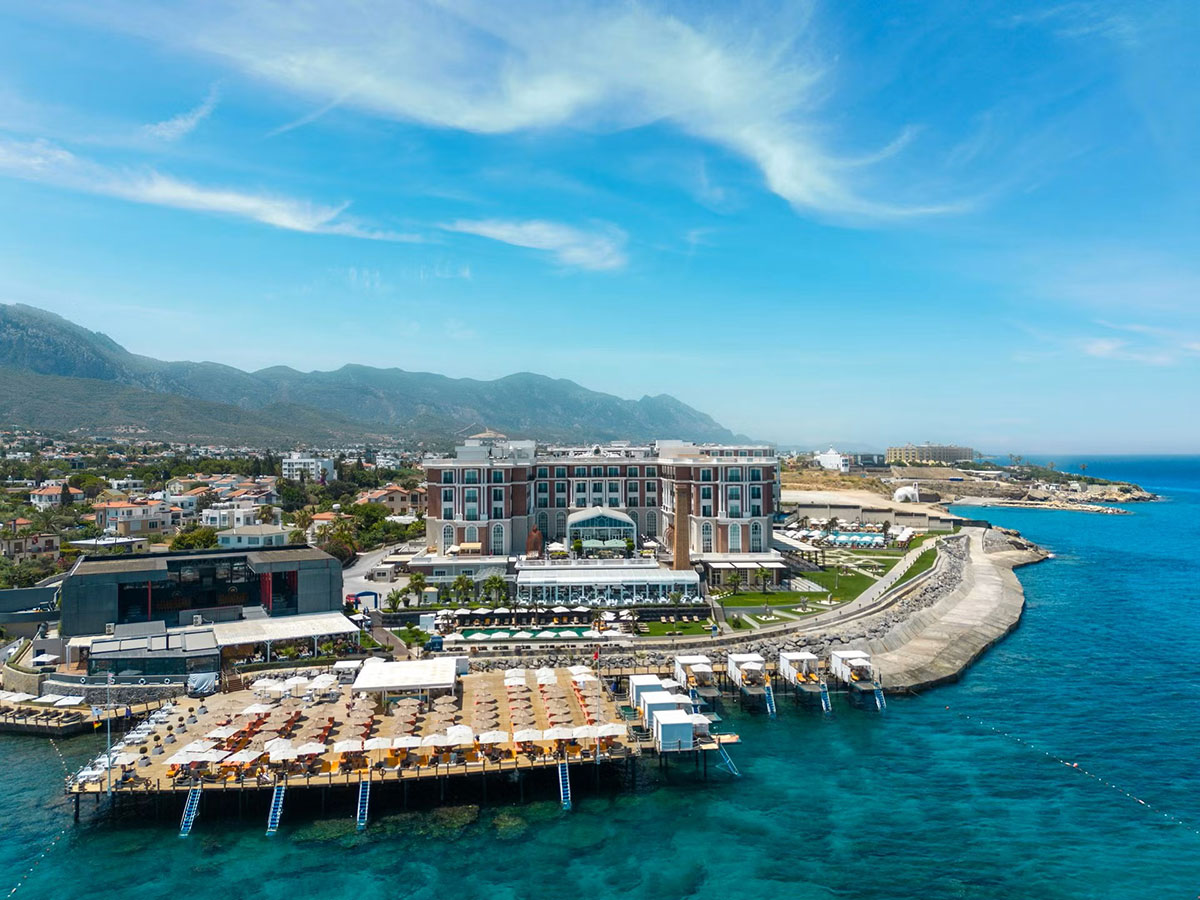 Private Taxi from Larnaca Airport to Kaya Palazzo Resort in Kyrenia North Cyprus
